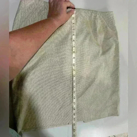 Antonio Melani Tan Check Skirt with Back Zipper Size 12 - Picture 6 of 6